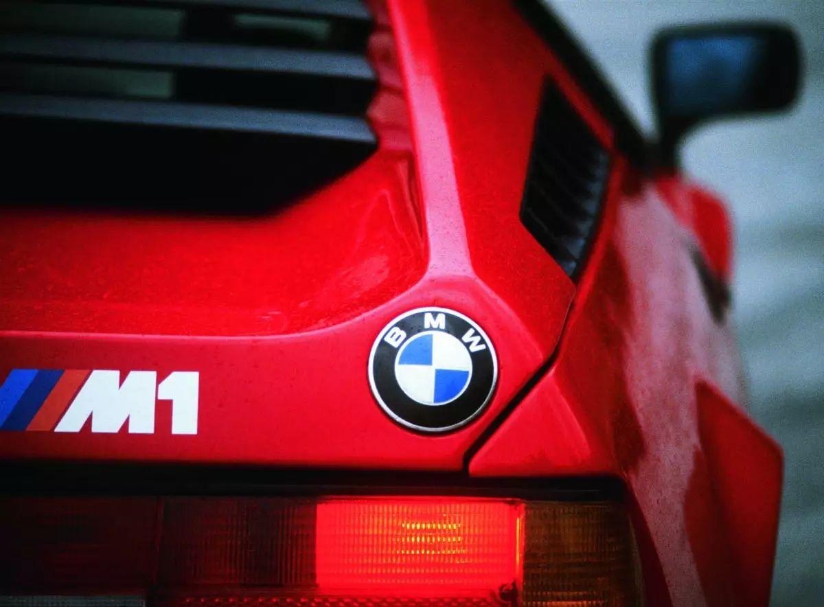 bmwm1,BMW M1，速度与激情的完美融合